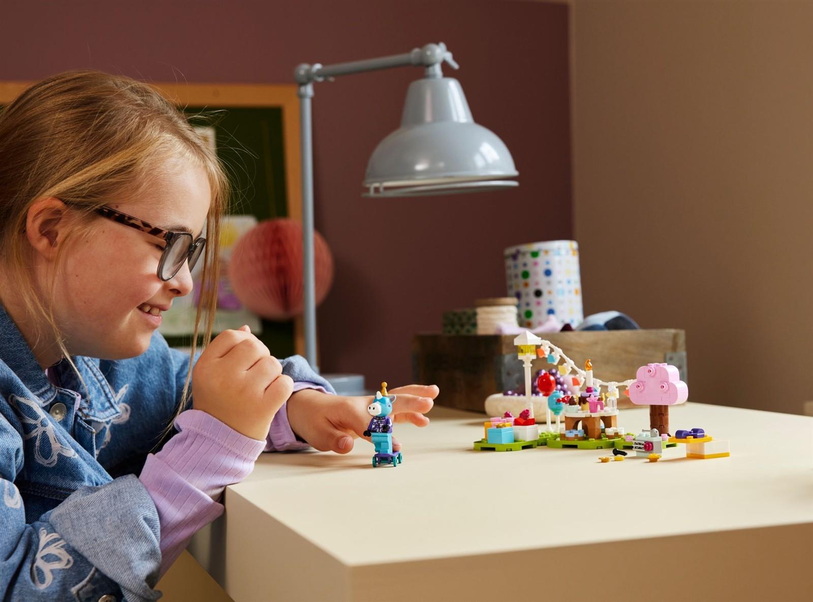 LEGO® Animal Crossing™ 77046 Jimmys Geburtstagsparty